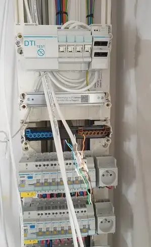 installateur électrique Saint-Nicolas-de-Redon-4